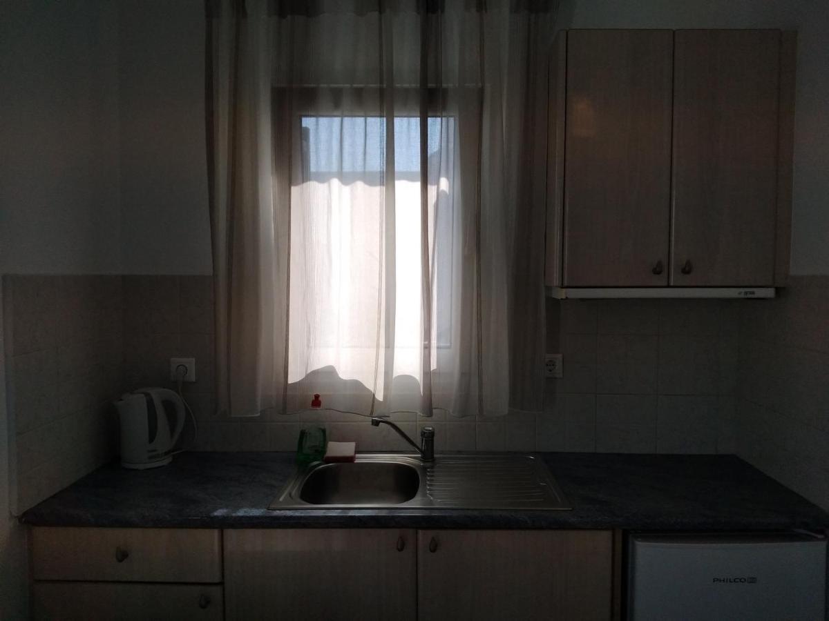 Celeste Apartments ออร์นอส ภายนอก รูปภาพ