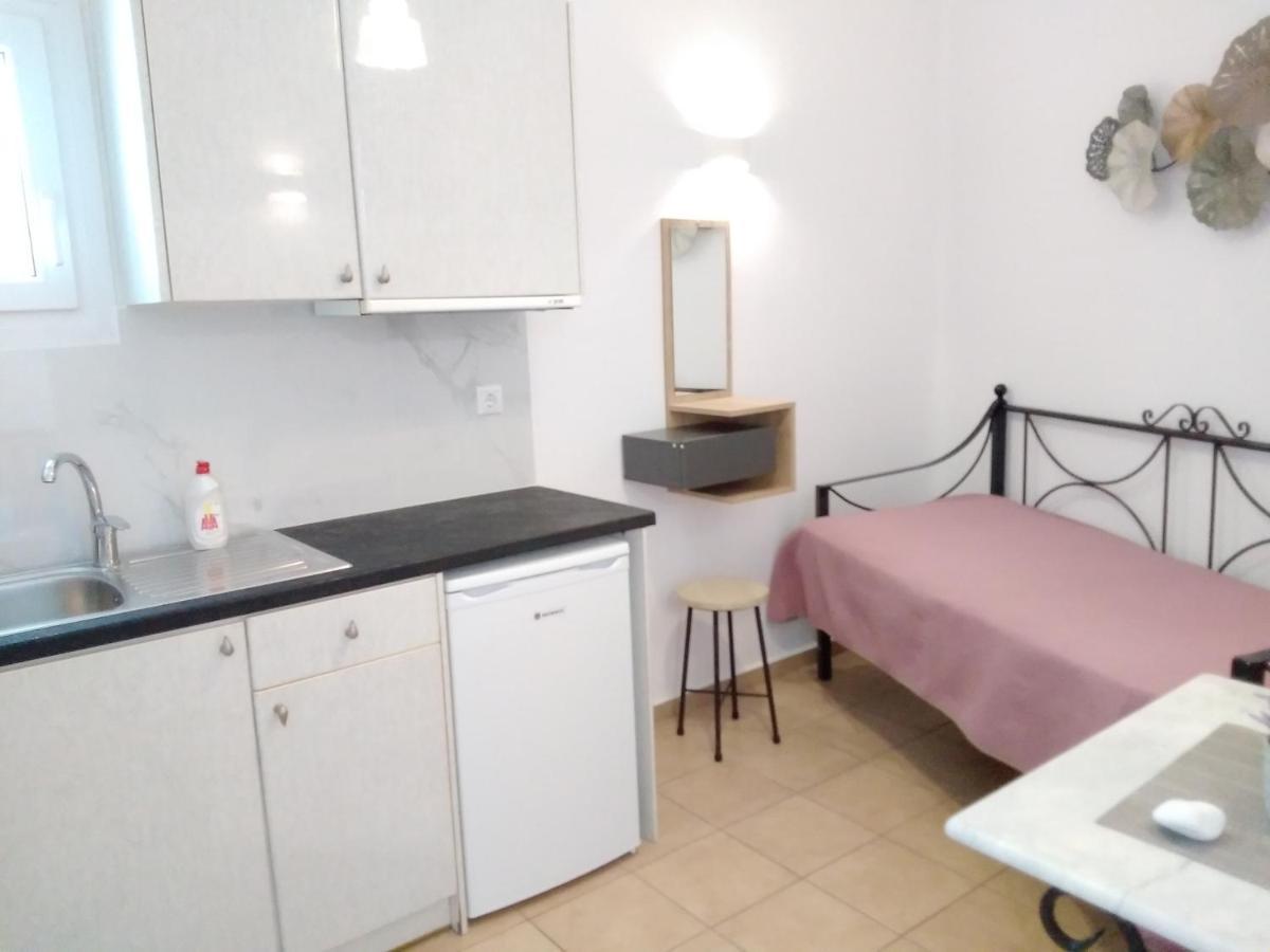 Celeste Apartments ออร์นอส ภายนอก รูปภาพ