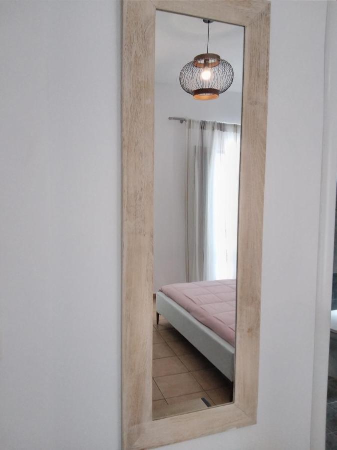 Celeste Apartments ออร์นอส ภายนอก รูปภาพ