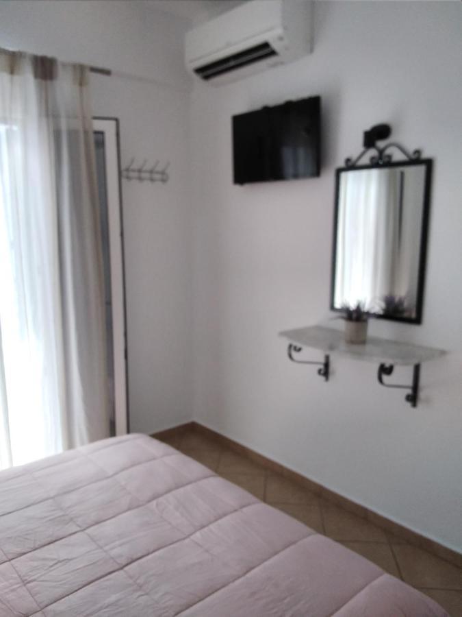 Celeste Apartments ออร์นอส ภายนอก รูปภาพ